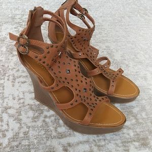 Charlotte Russe Curtney Studded Rivet Open Toe Wedges 10 Brown